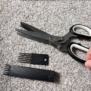 Herb Scissors with 5 Blades and Cover